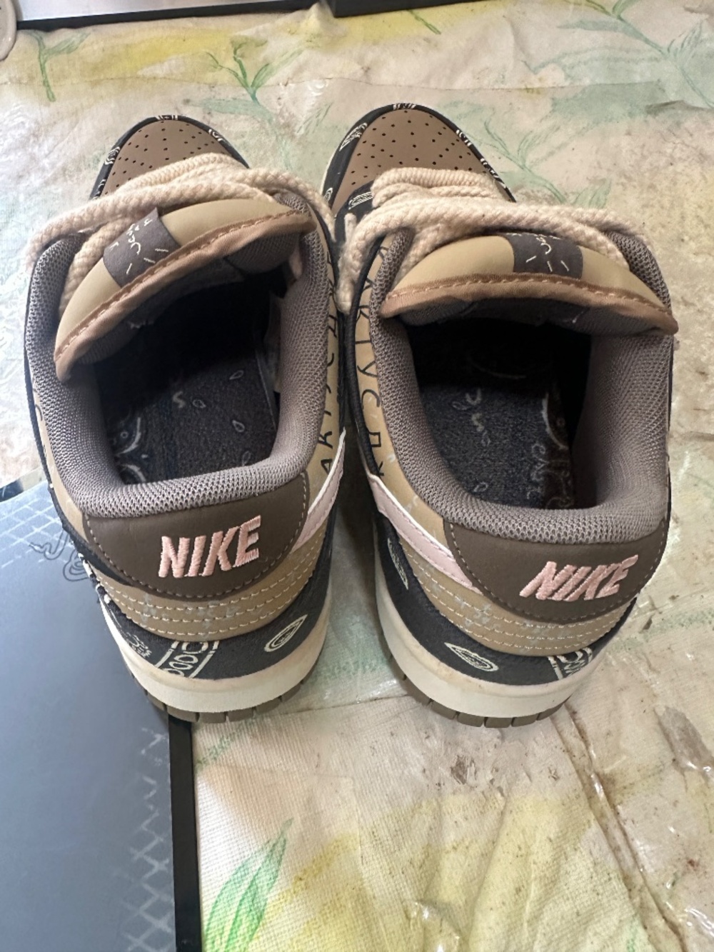 Nike SB Dunk Low Travis Scott Men’s Size 8.5 Cactus Jack CT5053 001 Premium QS - Picture 2 of 16